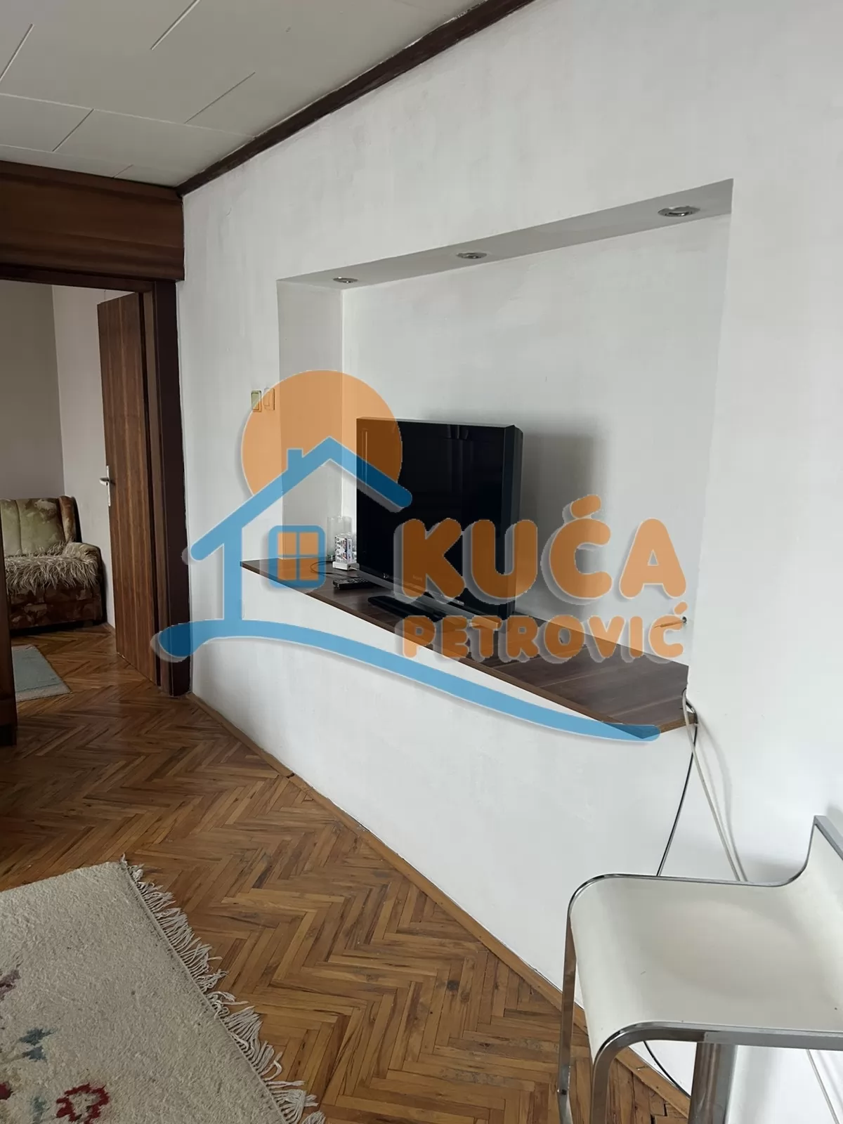 Jednosoban stan, 50 m2, Centar, Nikole Pašića ID: i-015382 1