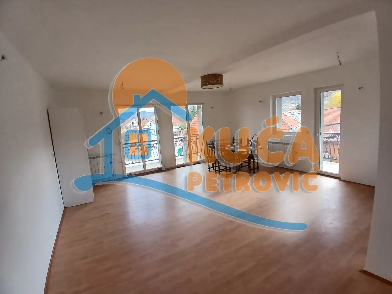 Lokal, 152 m2, Ženeva (Devizno naselje), Bulevar svetog cara ID: i-015381 2