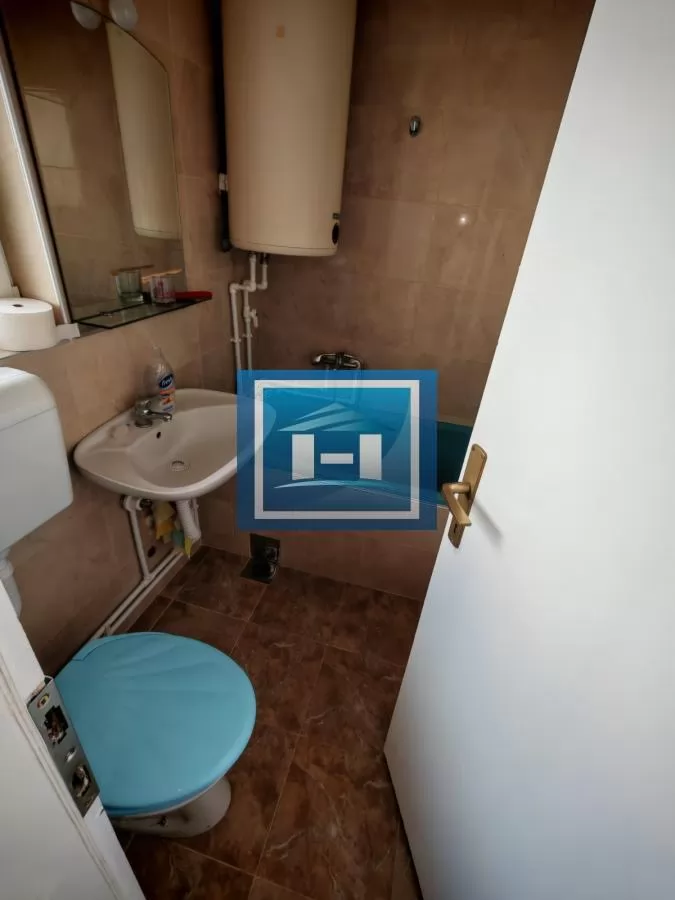 Prodaja dvoiposobnog stana 12