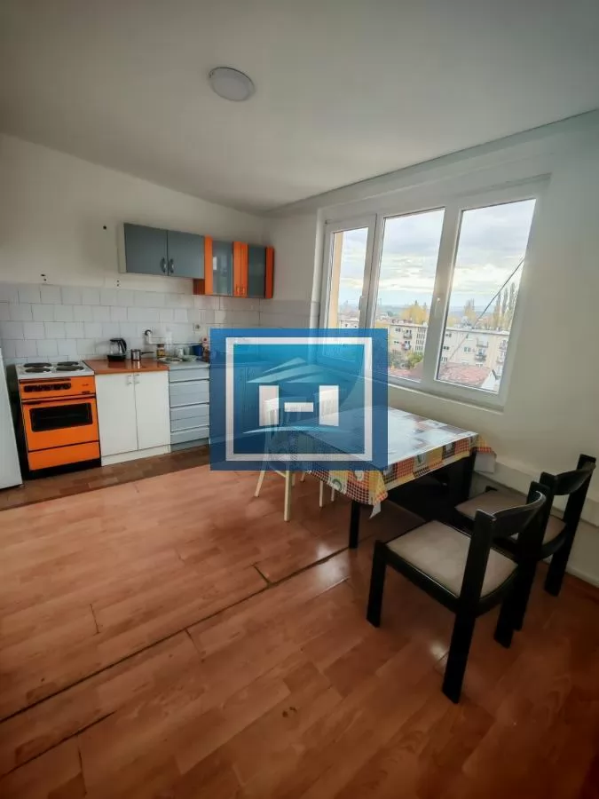 Prodaja dvoiposobnog stana 2