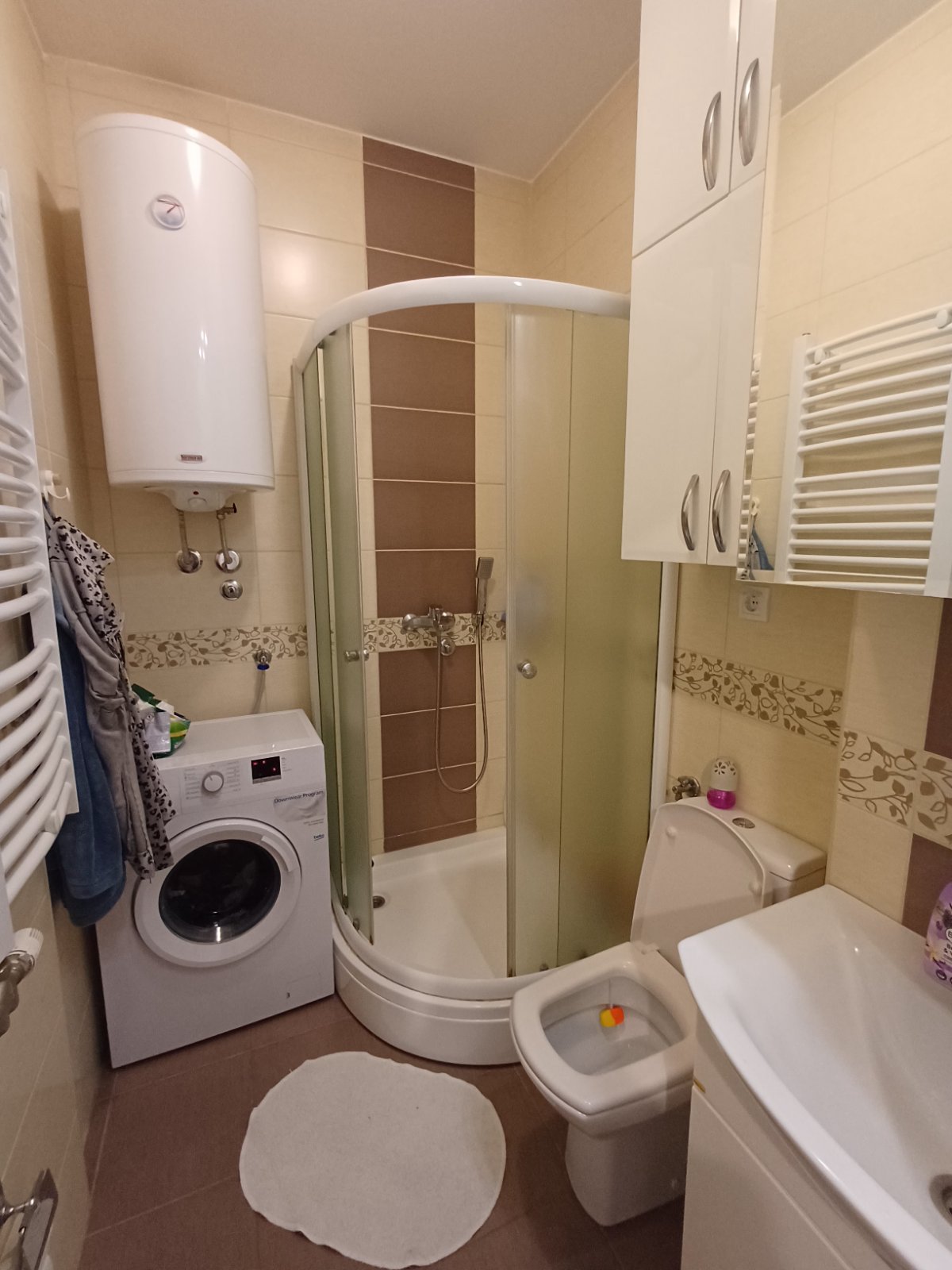 Izdajem 1 5 soban stan u novoj zgradi Bulbulder  Gradska bolnica 3