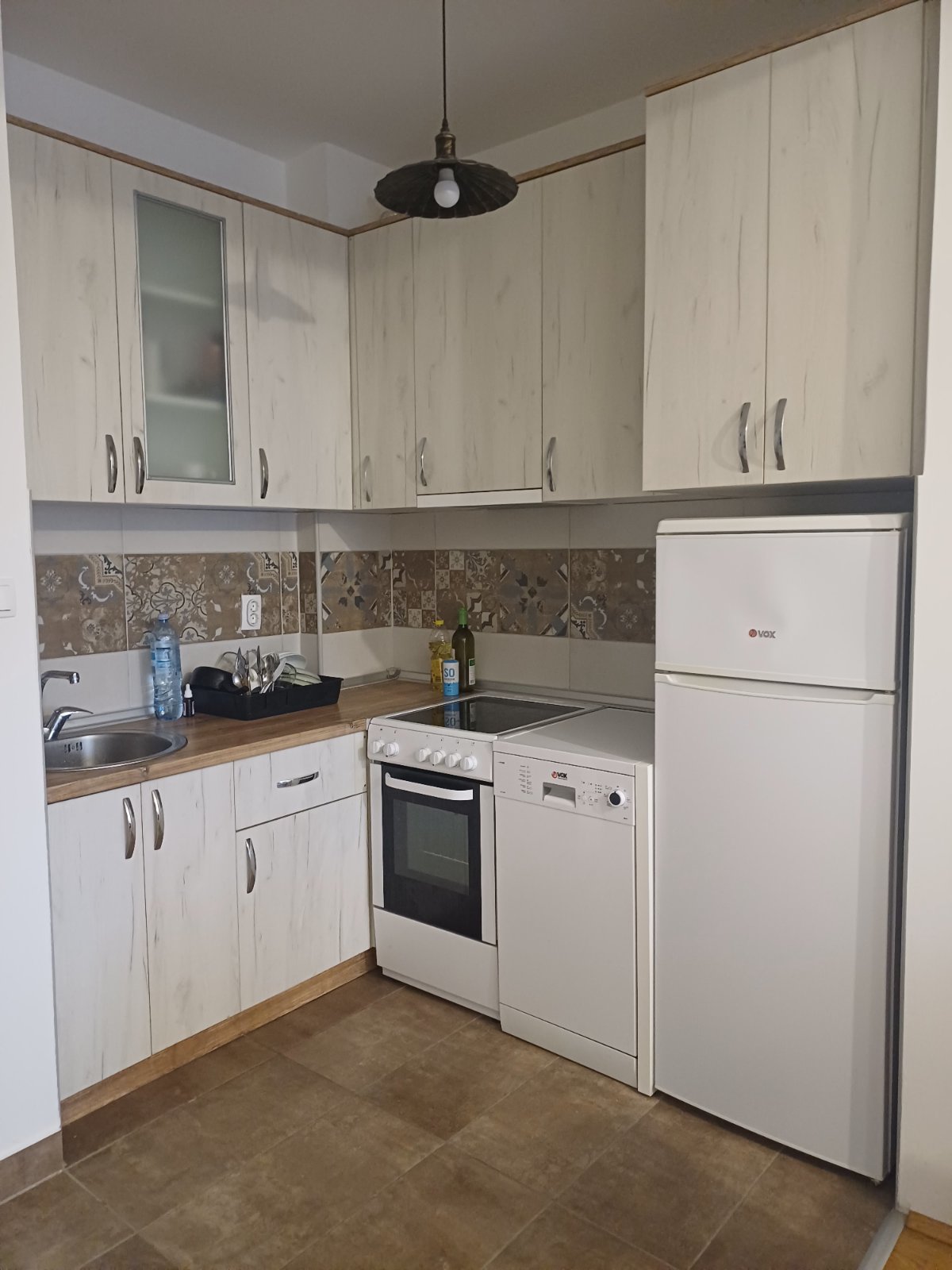 Izdajem 1 5 soban stan u novoj zgradi Bulbulder  Gradska bolnica 2