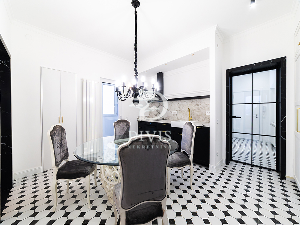 Prodajemo odličan trosoban stan  92m2  Krunska ulica 5