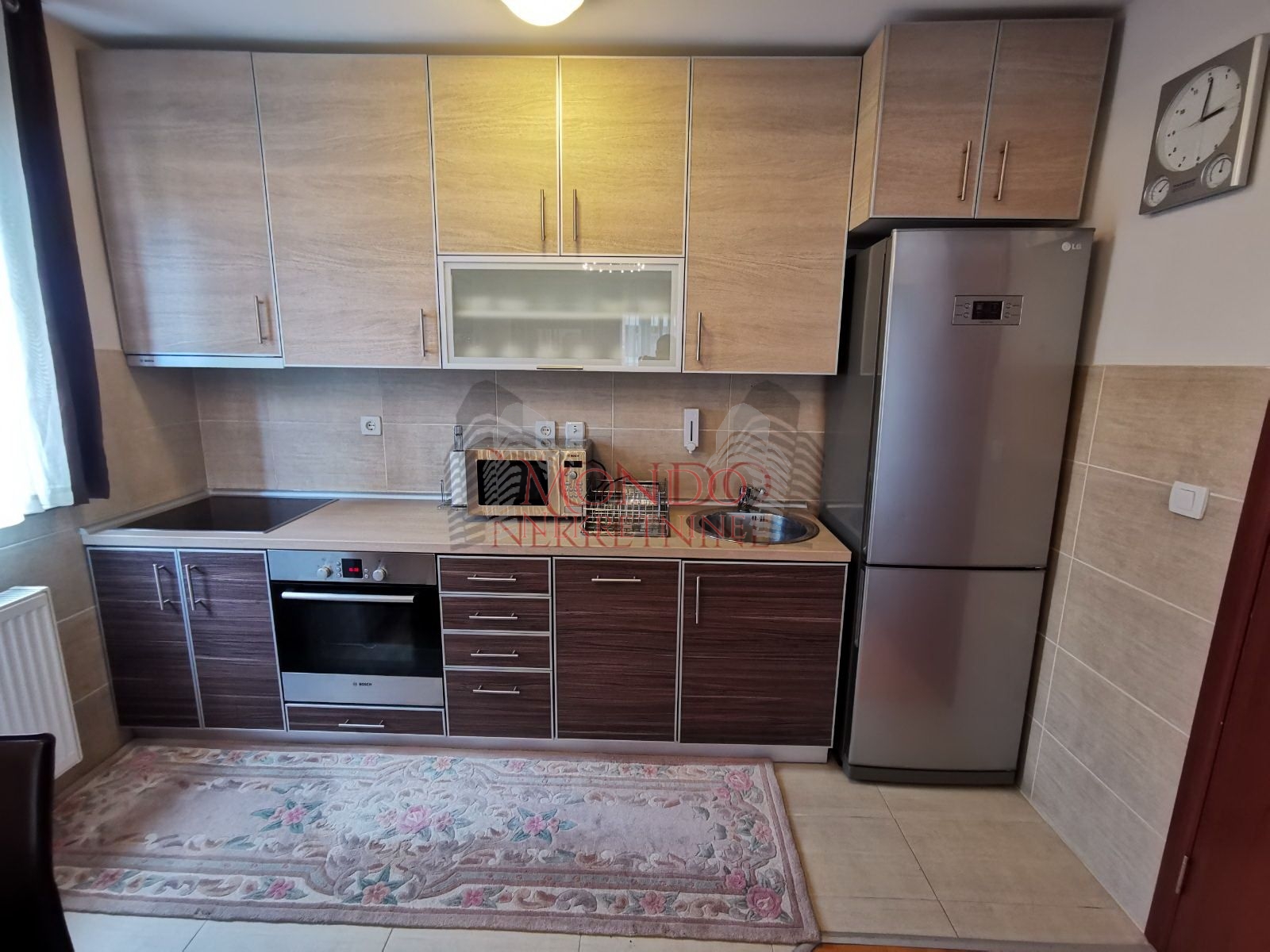 Jednoiposoban stan kod parka Cair, novogradnja, parking 5