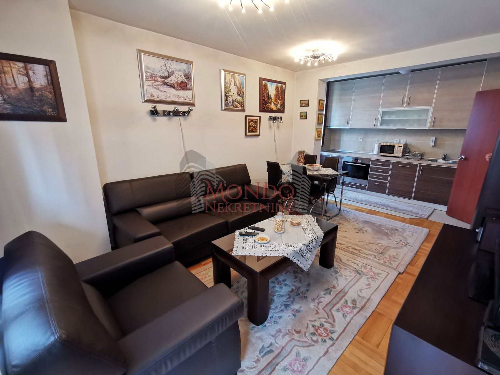 Jednoiposoban stan kod parka Cair, novogradnja, parking 2