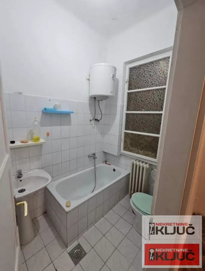 CENTAR, 21m2, Jednosoban, SALONAC kod Izvršnog veća 2