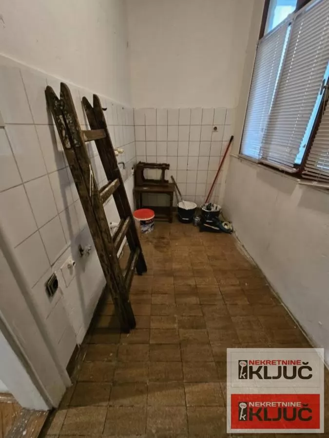 CENTAR, 21m2, Jednosoban, SALONAC kod Izvršnog veća 3