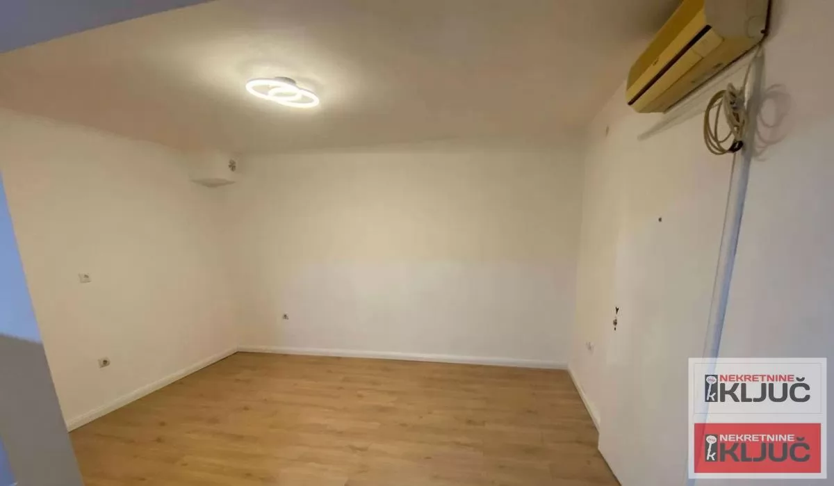 CENTAR-STARI GRAD, 26m2, Garsonjera, Nameštena 2