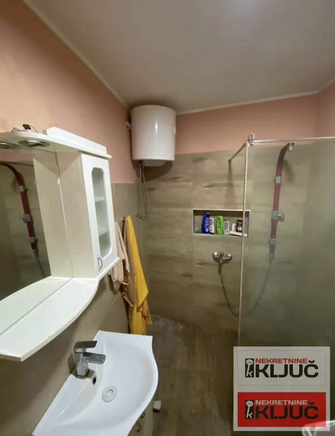 CENTAR-STARI GRAD, 26m2, Garsonjera, Nameštena 5