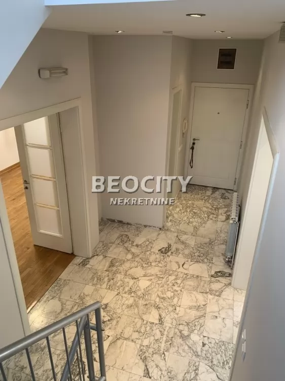 četvorosobna kuća, 220 m2, Senjak ID: 121219 18