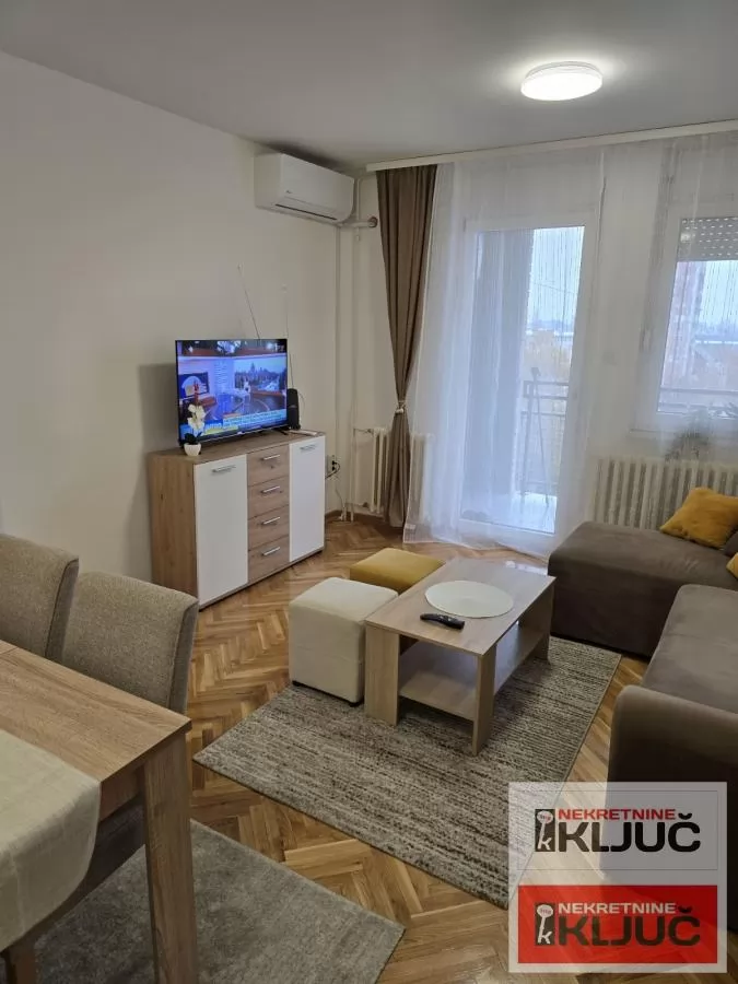 DETELINARA-DVOSOBAN,RENOVIRAN STAN 2