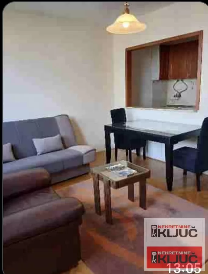 Dobar stan u blizini Futoske pijace 2