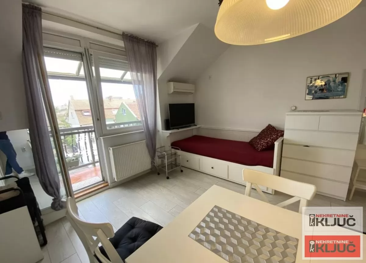 GRBAVICA IZDAJE SE MODERNO OPREMLJENA GARSONJERA SA PARKING MESTOM 5