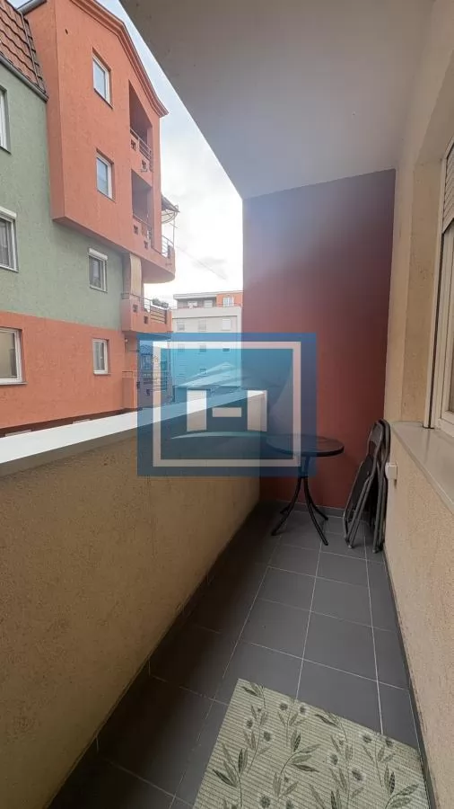 Odličan stan u širem centru – 41 m², prvi sprat, zgrada sa liftom 4