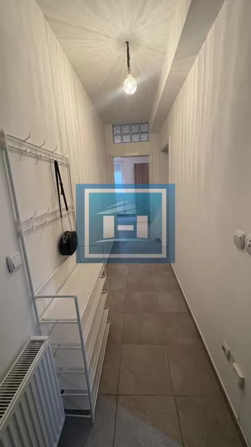 Odličan stan u širem centru – 41 m², prvi sprat, zgrada sa liftom 5