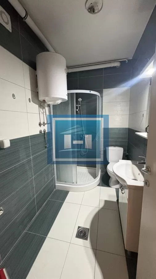 Odličan stan u širem centru – 41 m², prvi sprat, zgrada sa liftom 8