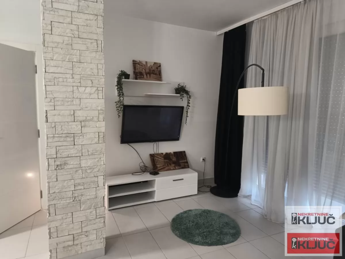 PODBARA, 55m2, Dvosoban može Dvoiposoban, Namešten 1