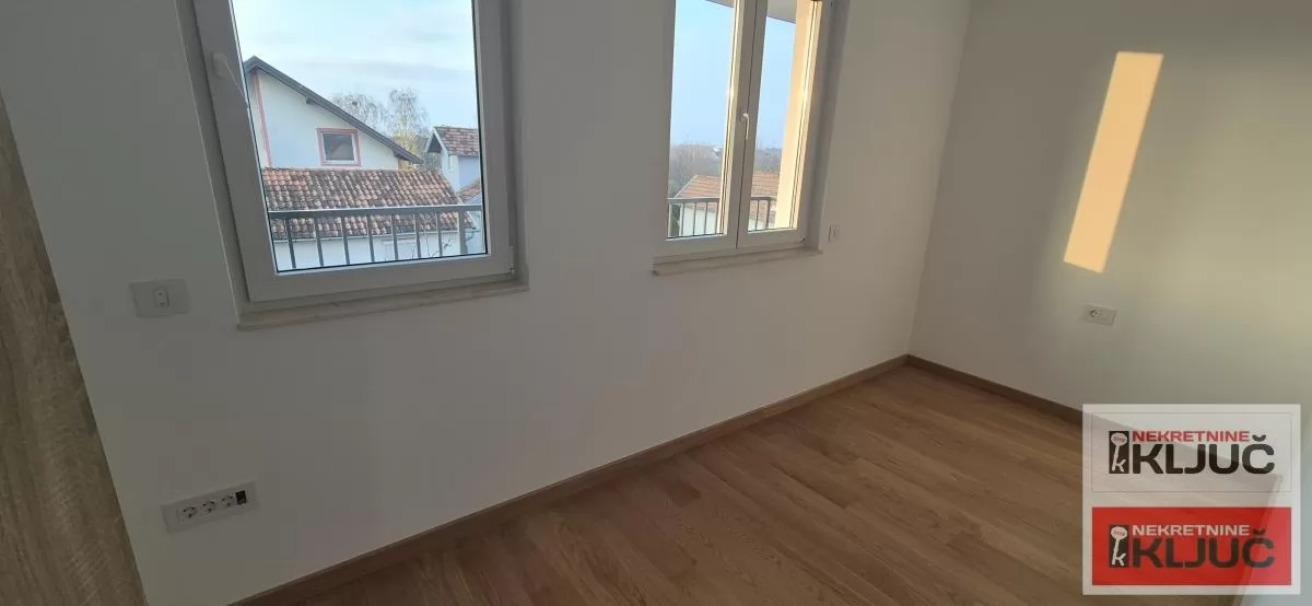 VETERNIČKA RAMPA, Četvorosoban, 98m2+15m2 terasa, Nov može Kredit 12