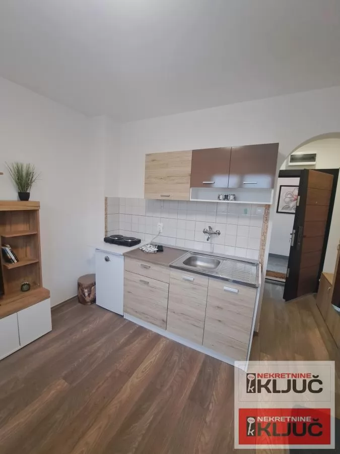 ŽELEZNIČKA STANICA, 16m2, Garsonjera, Nameštena 7