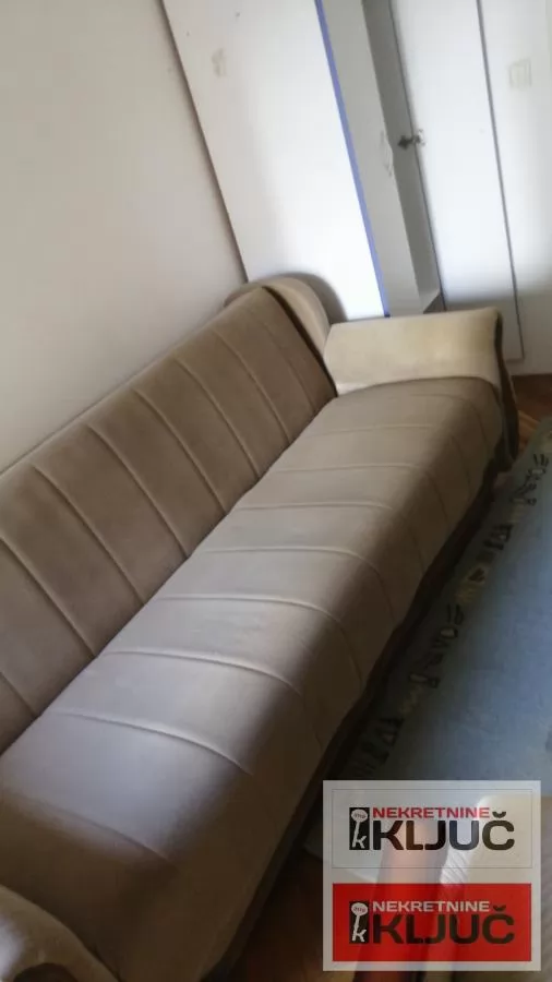 Dobar Dvosoban stan u blizini Spensa 2