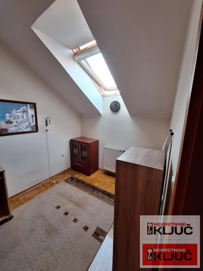 GRBAVICA, 37m2, Dvosoban-Duplex, Namešten, Lasla Gala 10