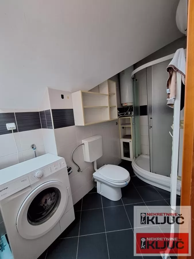 GRBAVICA, 37m2, Dvosoban-Duplex, Namešten, Lasla Gala 13