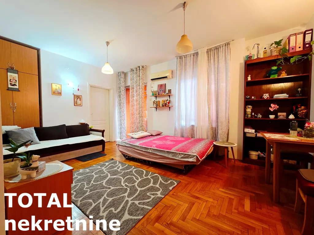 Stan,NOVI SAD,BULEVAR EVROPE,kv: 43.00, € 130000, ID: 1101666 1