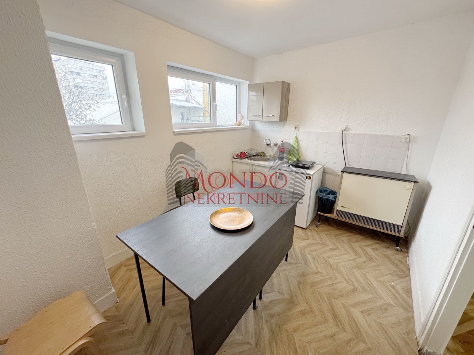 Dvosoban stan u samom centru grada kod hotela Ambasador 11