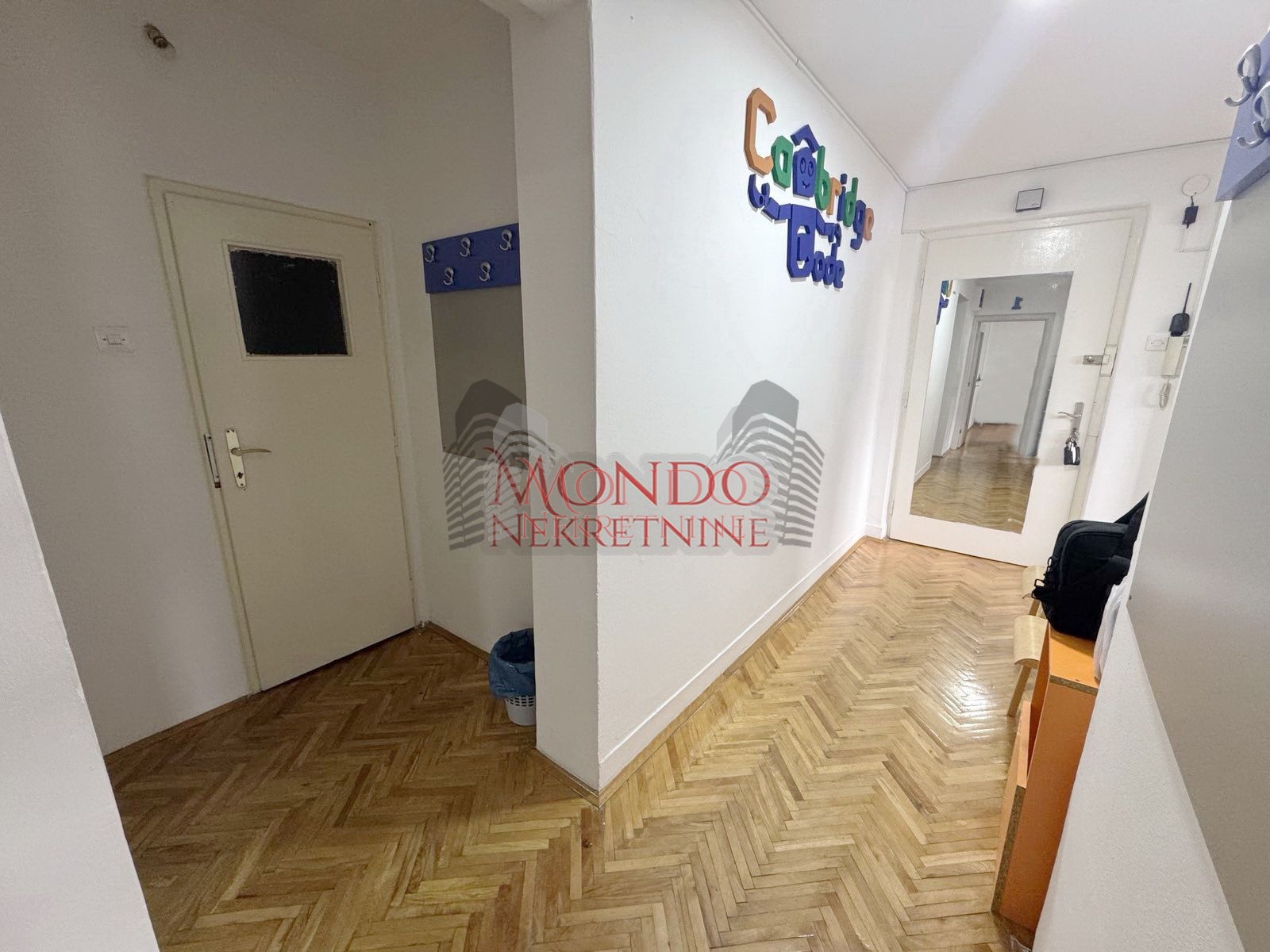 Dvosoban stan u samom centru grada kod hotela Ambasador 3