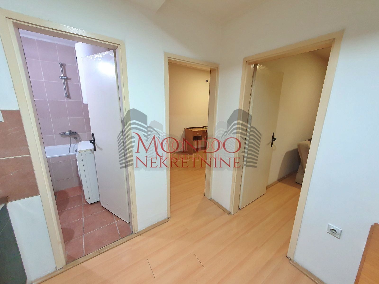 Dvosoban stan kod fakulteta Zaštite na radu 3