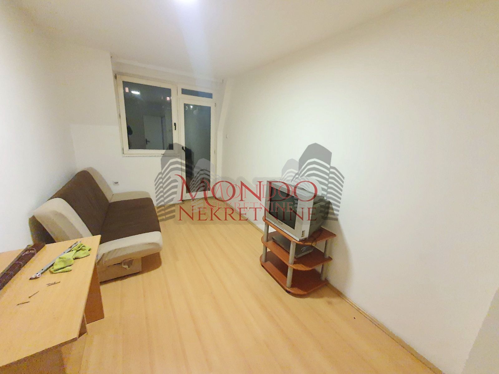 Dvosoban stan kod fakulteta Zaštite na radu 4