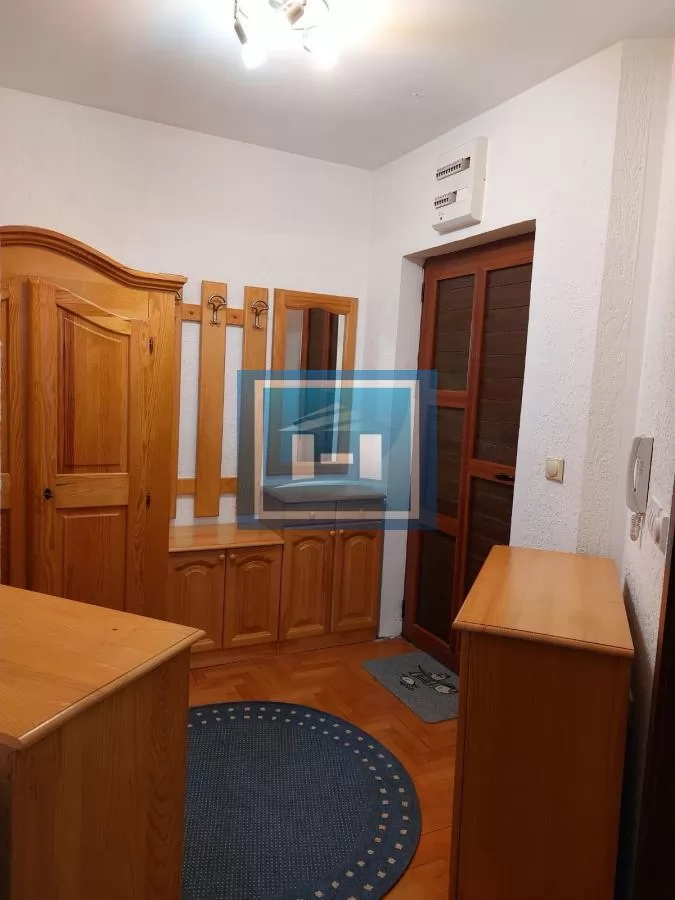 Izdajemo opremljen stan na odličnoj lokaciji! 2