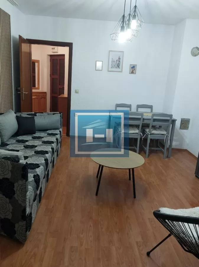 Izdajemo opremljen stan na odličnoj lokaciji! 6