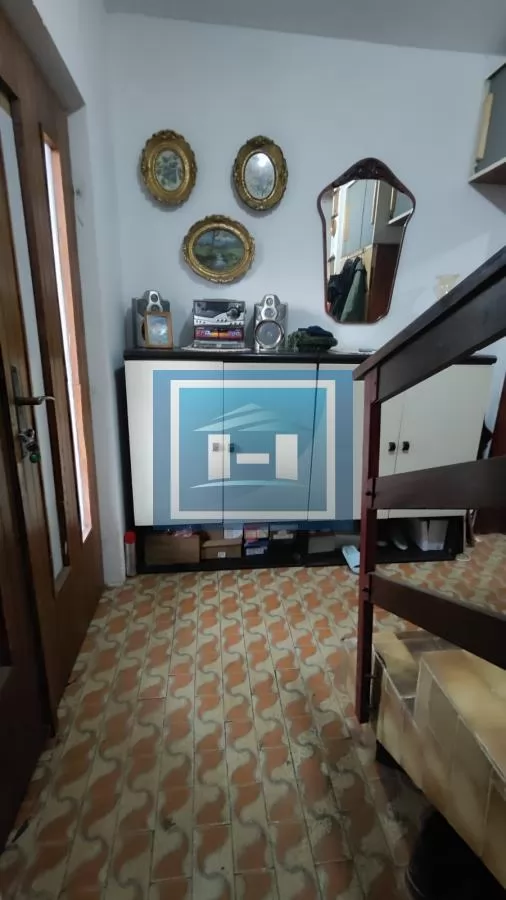 Kuća u okolini Jagodine na dva nivoa odmah useljiva sa svim priključcima 16