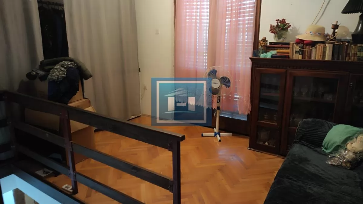 Kuća u okolini Jagodine na dva nivoa odmah useljiva sa svim priključcima 18