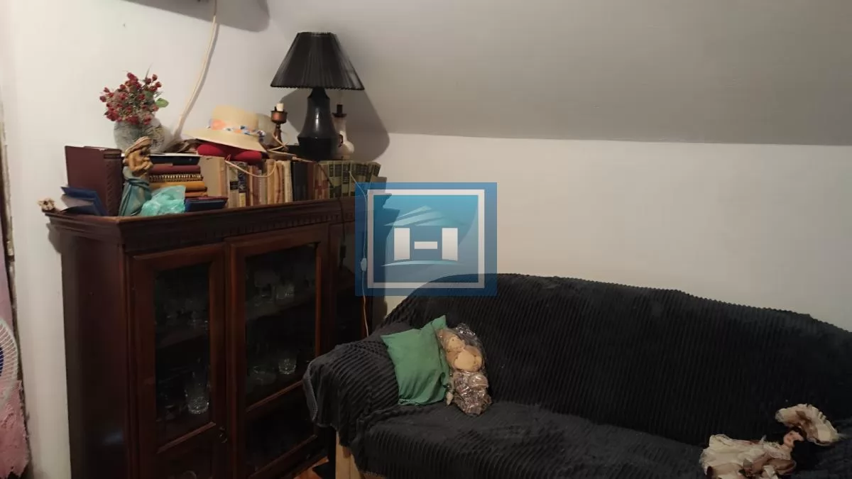 Kuća u okolini Jagodine na dva nivoa odmah useljiva sa svim priključcima 23