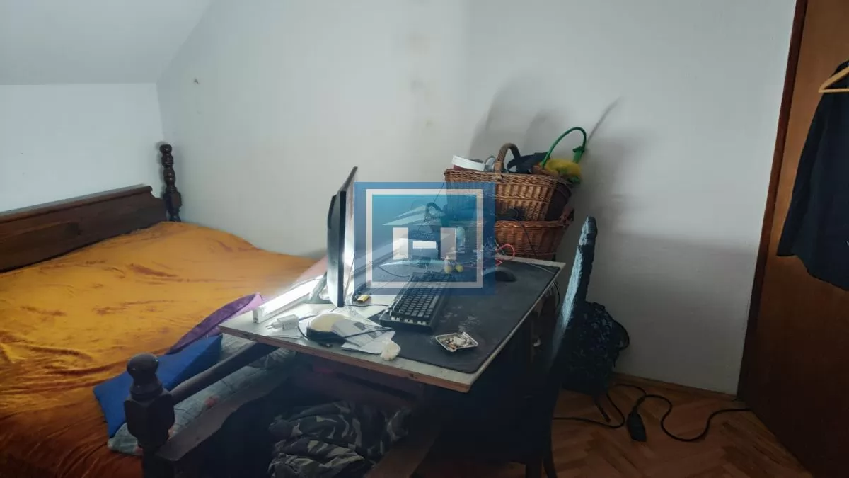 Kuća u okolini Jagodine na dva nivoa odmah useljiva sa svim priključcima 31