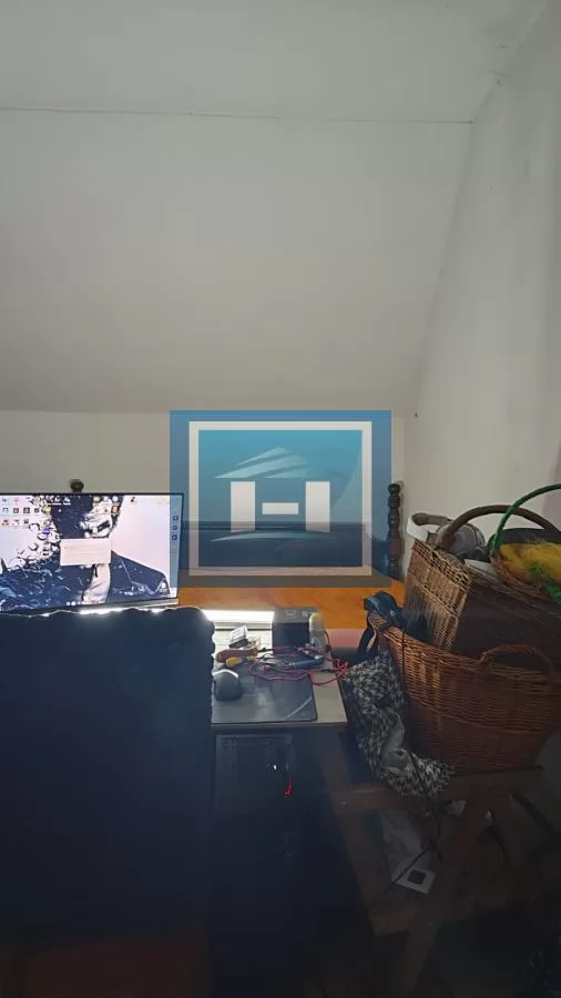 Kuća u okolini Jagodine na dva nivoa odmah useljiva sa svim priključcima 32