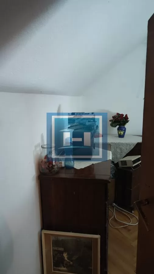 Kuća u okolini Jagodine na dva nivoa odmah useljiva sa svim priključcima 33