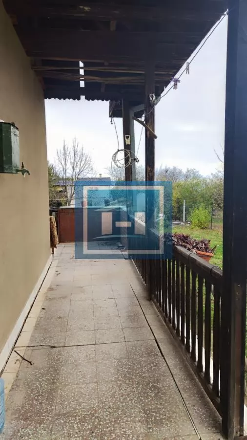 Kuća u okolini Jagodine na dva nivoa odmah useljiva sa svim priključcima 5