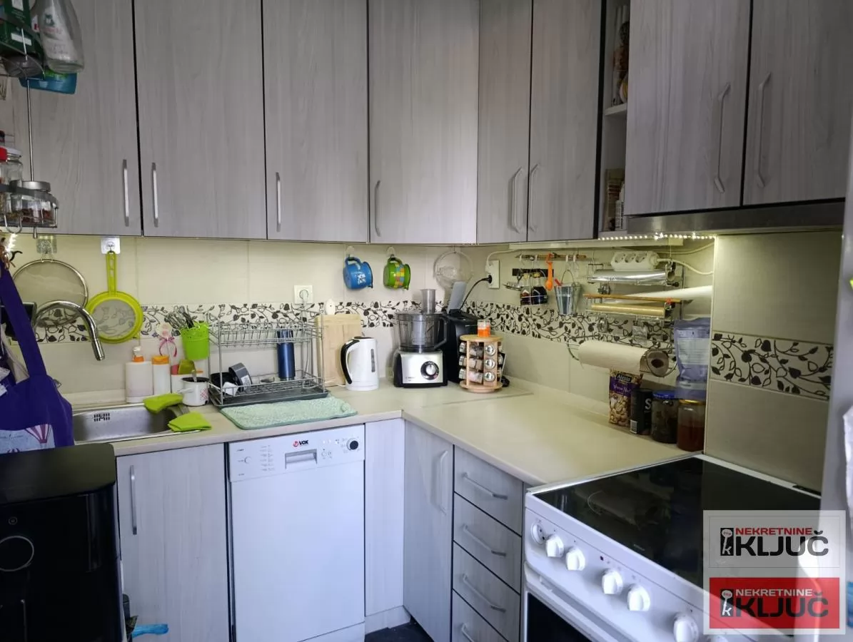 AVIJATIČARSKO NASELJE, 50m2, Dvoiposoban, Fasadna cigla 3