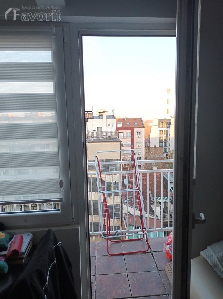 DORCOL, STRAHINJICA BANA, 76m2 4