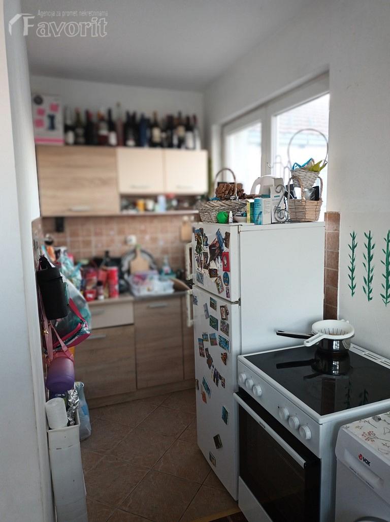 DORCOL, STRAHINJICA BANA, 76m2 5