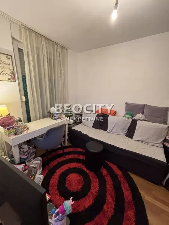 Dvosoban stan, 32 m2, Grbavica, Đorđa Servickog ID: 102276 1