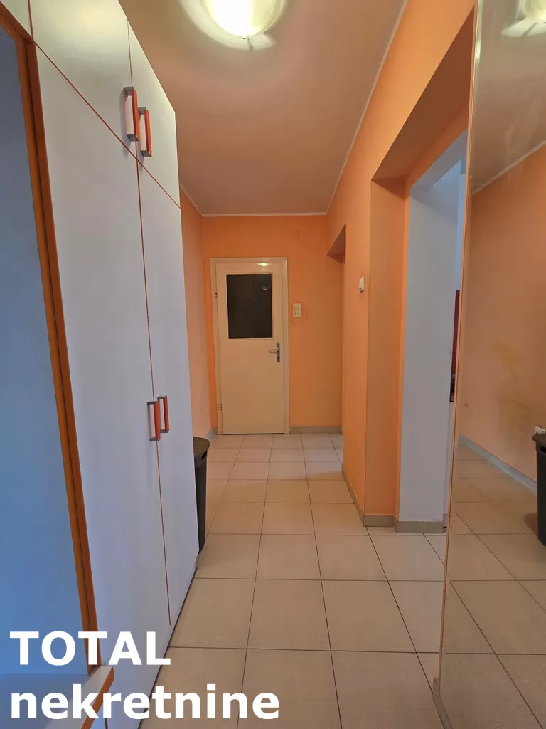 Stan,NOVI SAD,ZELEZNICKA STANICA,kv: 54.00, € 140000, ID: 1101930 9