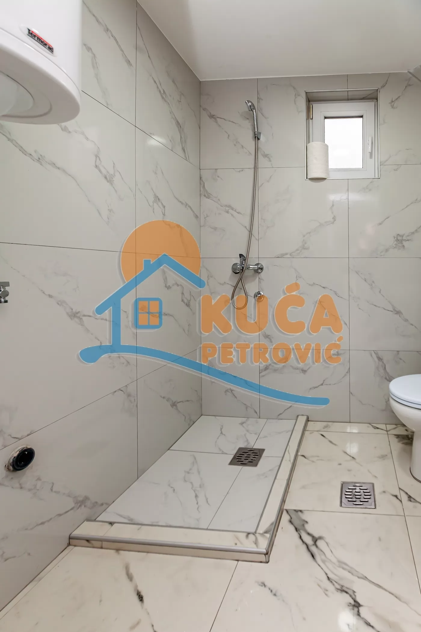 četvorosobna kuća, 204 m2, Gornji Komren, 7. jula ID: p-014661 10