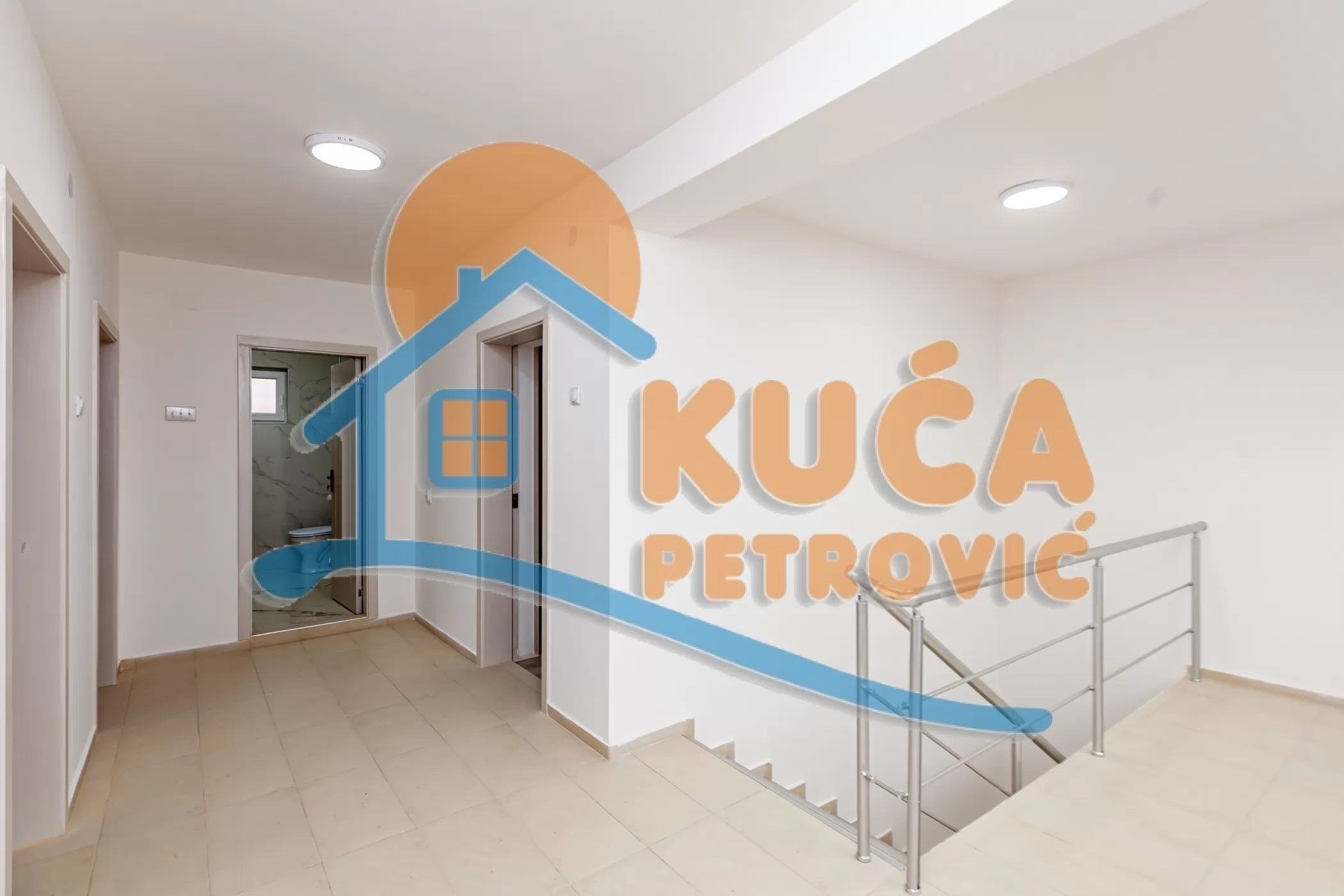 četvorosobna kuća, 204 m2, Gornji Komren, 7. jula ID: p-014661 13