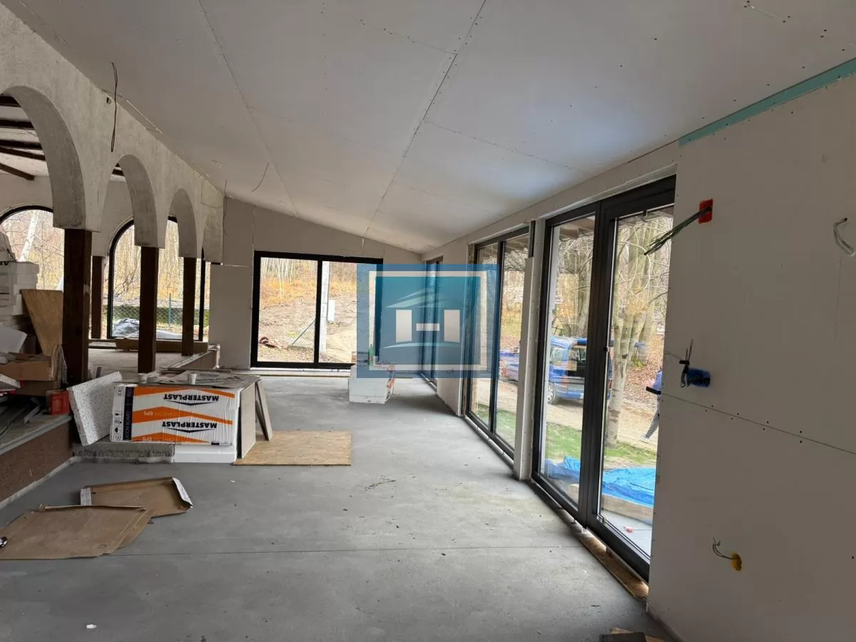 Jedinstvena kuća uz Resavsku pećinu – prirodni luksuz u srcu budućeg Nacionalnog parka! 10