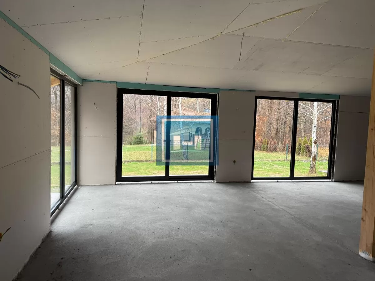 Jedinstvena kuća uz Resavsku pećinu – prirodni luksuz u srcu budućeg Nacionalnog parka! 12