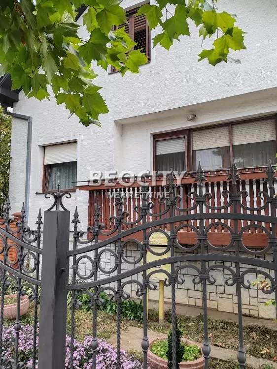 Petosobna kuća, 211 m2, Vladimira Nazora ID: 126777 1